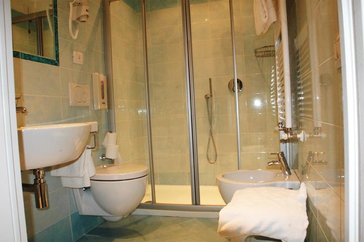 Hotel Garni Vela D'Oro Brenzone sul Garda Ngoại thất bức ảnh